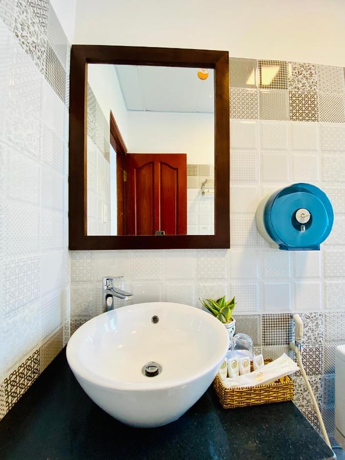 Hotel Duc Thanh 2 Chi Khu Co Ong Kültér fotó